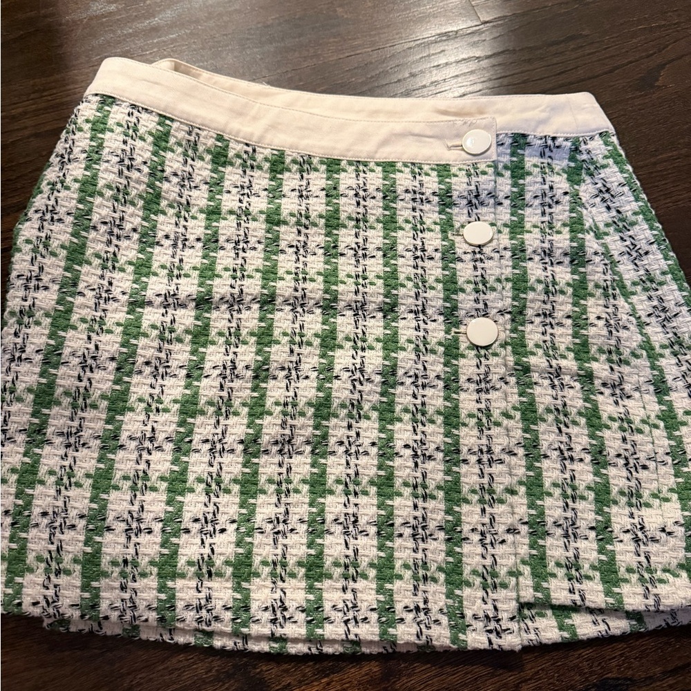 Green and White Patterned Women's Skirt